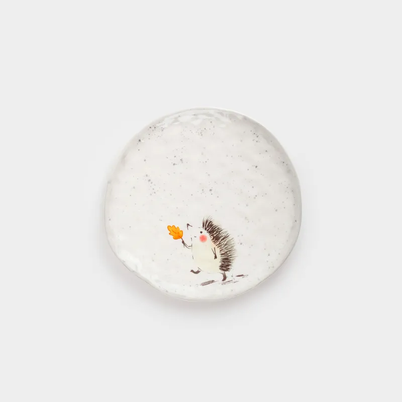 Тарелка закусочная, детская, 19 см, керамика D, молочно-серая, в крапинку, Ежик, Hedgehog walk