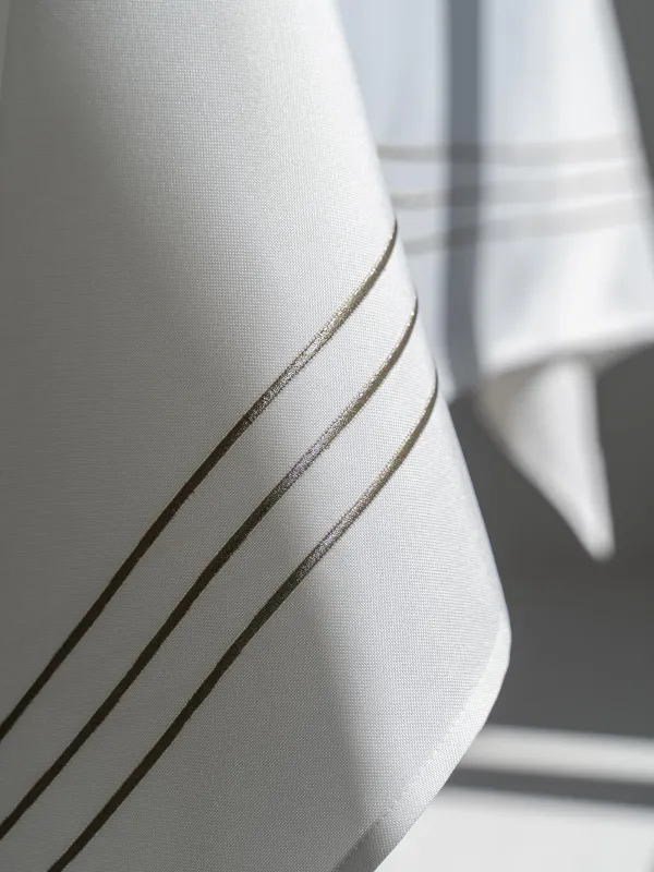 Скатерть, 170х250 см, полиэстер, белая, Линии, Trim gold, image-6