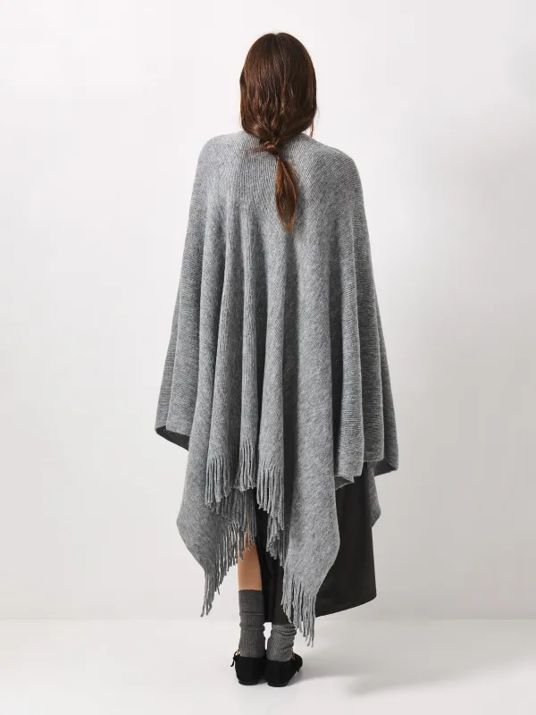 Пончо с бахромой, серое, image-7