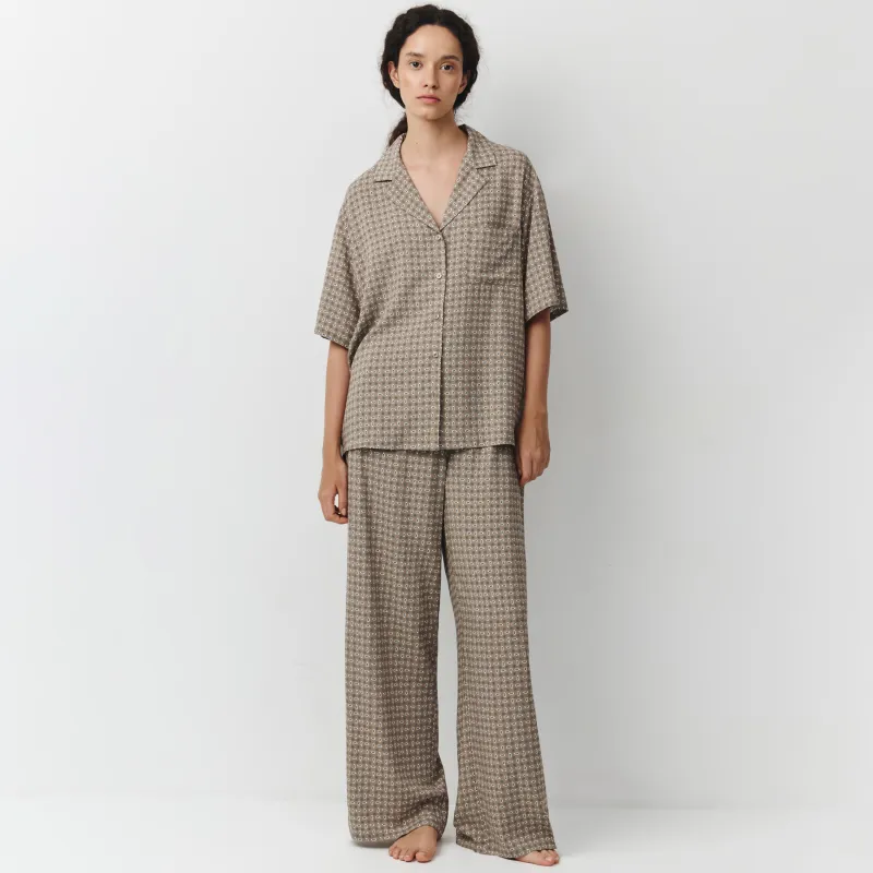 Брюки женские, Emri