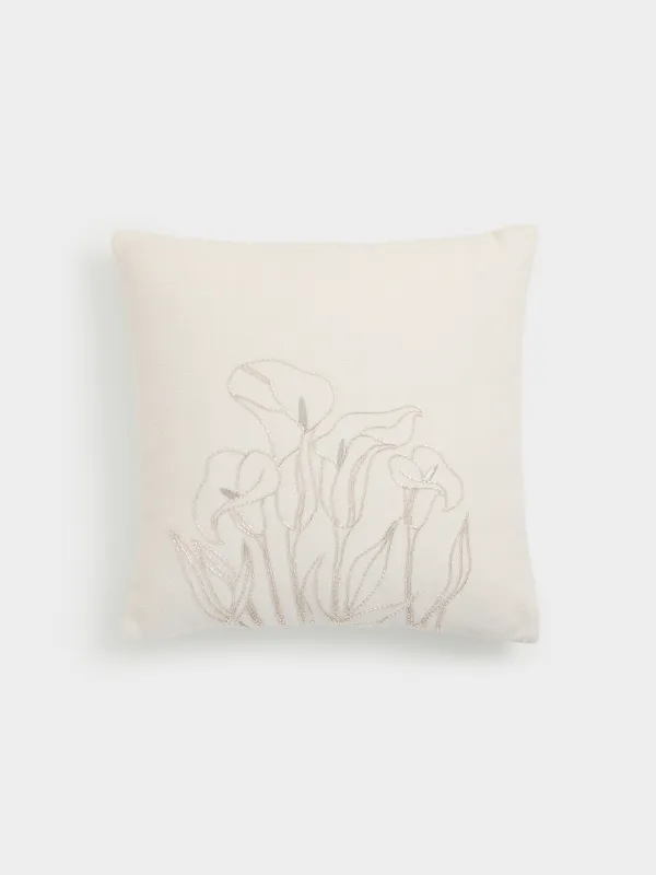 Подушка декоративная, 45x45 см, букле/бисер, белая, Каллы, Boucle, image-0
