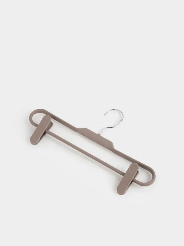 Вешалка для брюк/юбок, 36 см, с зажимами, пластик, мокко, Good house, image-1