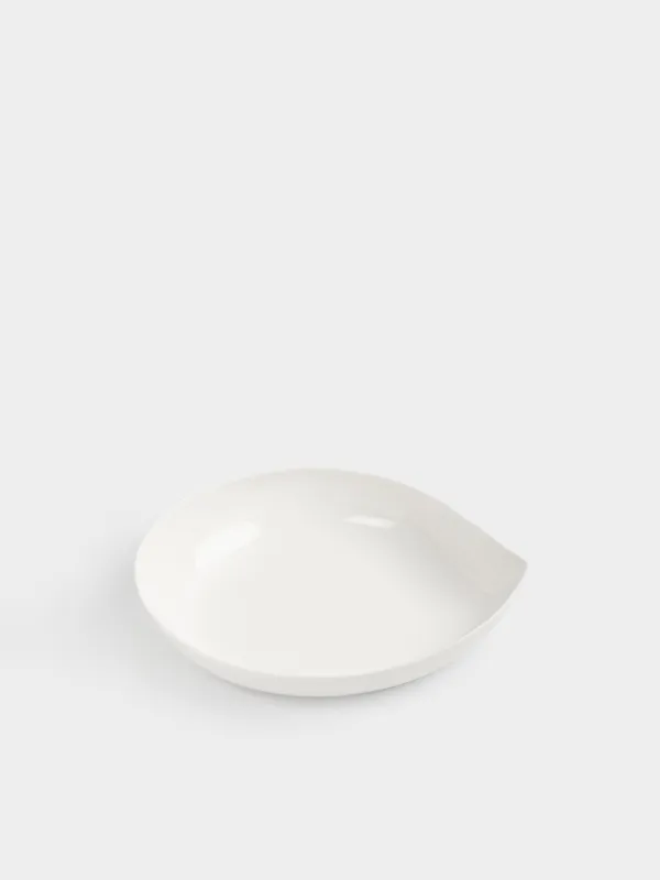 Тарелка суповая, 21х17х4 см, 700 мл, фарфор P, белая, Лепесток, Blomblad, image-1