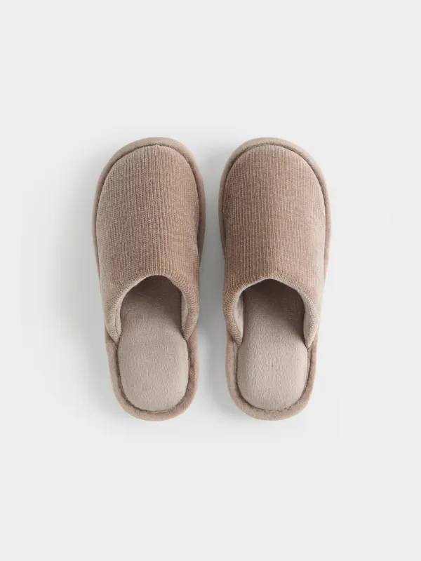 Тапочки женские, Chenille, image-1