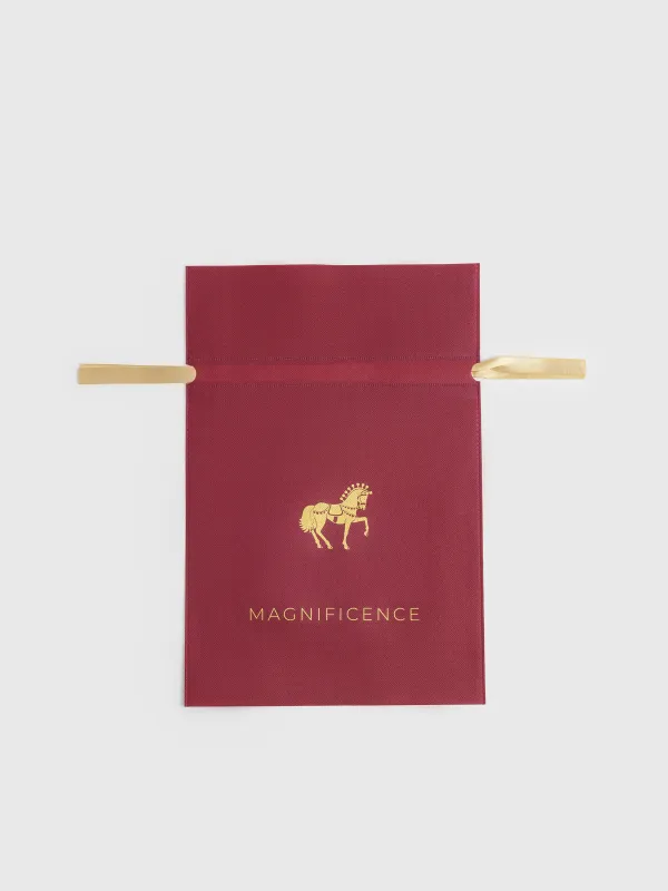 Мешок подарочный, 20х30 см, с завязками, полипропилен, бордовый, Золотистая лошадь, Ardent horse, image-0