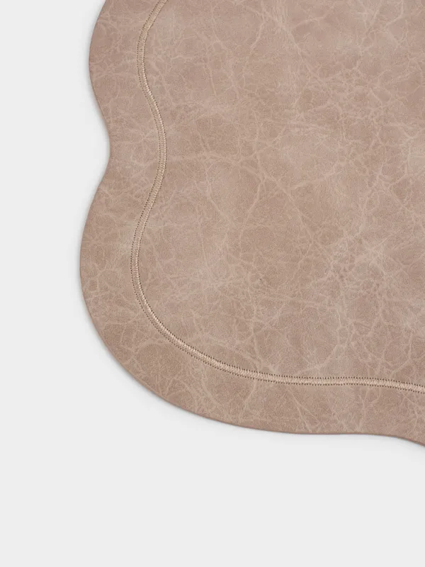 Салфетка под приборы, 32х43 см, ПВХ, фигурная, бежевая, Rock, image-3