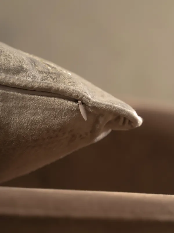 Подушка декоративная, 50х50 см, вельвет/бисер, молочная, Лошадь, Horse, image-6