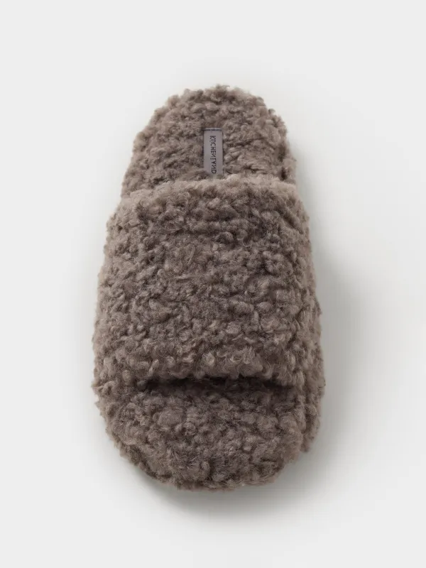 Тапочки открытые из кудрявого экомеха, Comfy plush, image-2