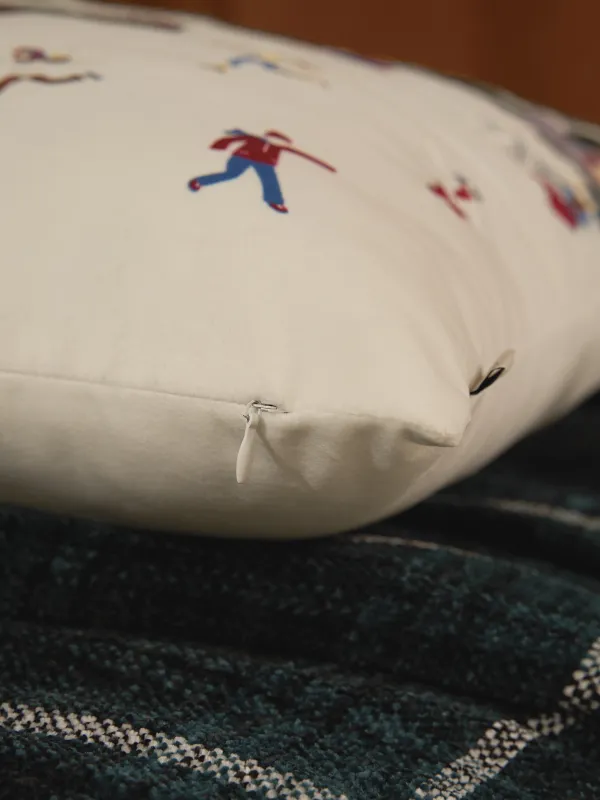 Подушка декоративная, 45х45 см, вельвет, молочно-серая, Зимние забавы, Ice skating, image-5