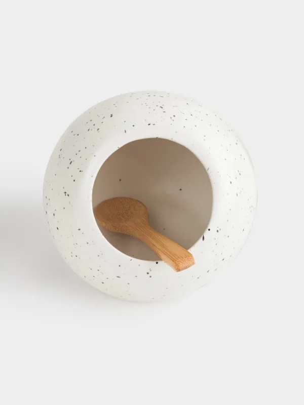 Емкость для соли, 11 см, с ложкой, керамика D, молочная, в крапинку, Speckled black, image-1