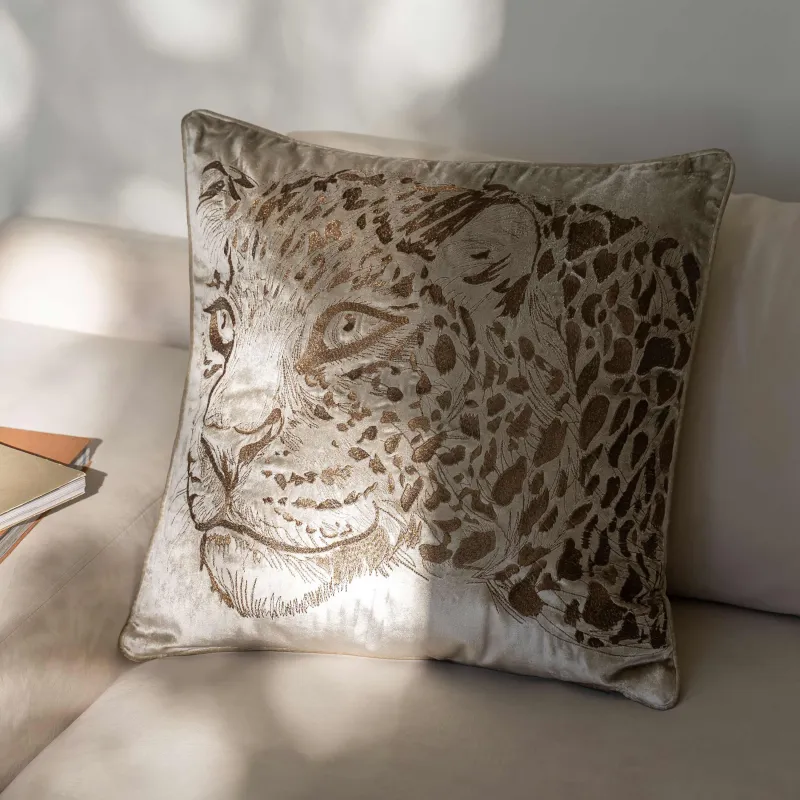 Подушка декоративная, 50х50 см, Ягуар, Panther