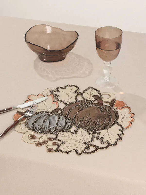 Салфетка под приборы, 38х38 см, Тыквы в листьях, Autumn pumpkin, image-3