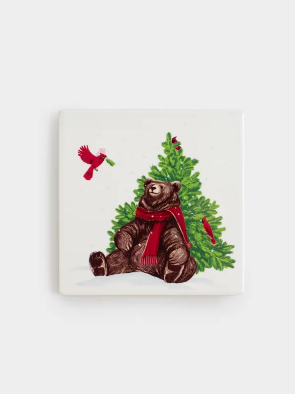 Подставка под кружку, 11х11 см, квадратная, керамика/пробка, Мишка под елкой, Christmas bear, image-0