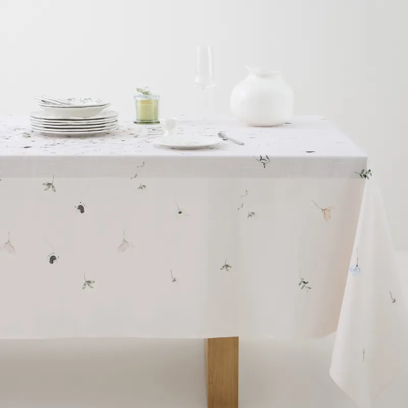 Скатерть, 160х160 см, полиэстер, молочная, Весенние цветы, Flowery