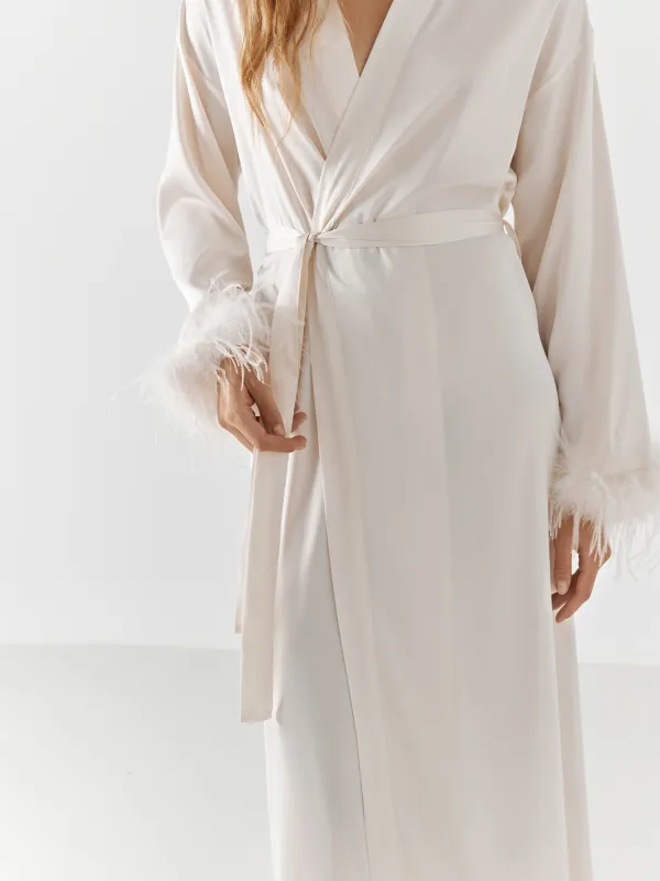 Халат женский, с длинным рукавом, полиэстер/перо, молочный, Adria, image-3