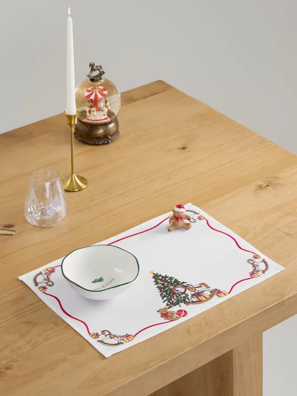 Салфетка под приборы, 30х45 см, полиэстер, прямоугольная, белая, Елка и лошадки, Holiday horse, image-4