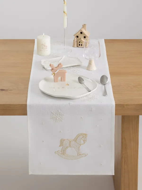 Дорожка настольная, 40х160 см, полиэстер, молочная, Лошадка, Snow horse, image-1