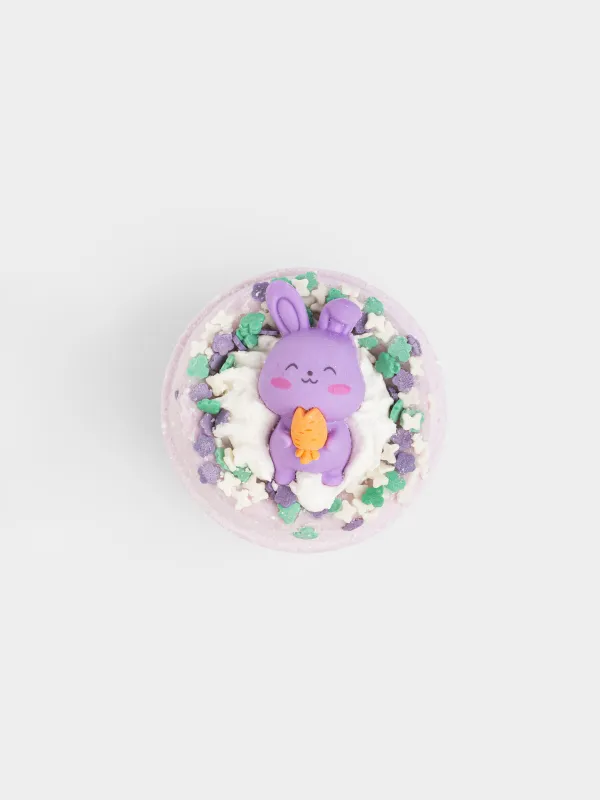 Бомбочка для ванны, 130 гр, с игрушкой, в ассортименте, сиреневая, Сирень, Зайка, Friends spa, image-0