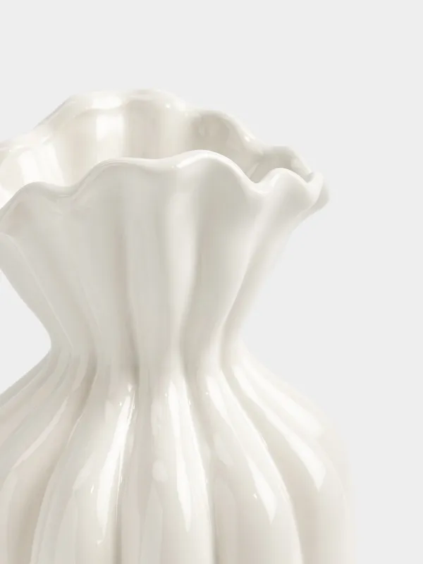 Ваза для цветов, 22 см, фарфор P, молочная, Изгибы, Crumple, image-1
