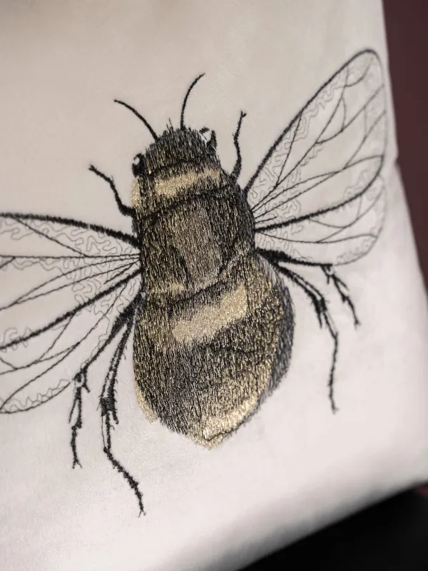 Подушка декоративная, 45х45 см, вельвет, молочная, Шмель, Bugs, image-3