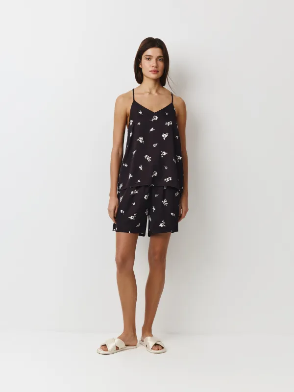 Шорты женские, домашние, р. S, вискоза, черно-белые, Цветы, Leyra, image-0