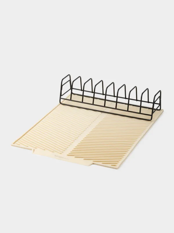 Коврик для сушки посуды с подставкой, 43х33 см, силикон/металл, молочный/черный, Keeping, image-0