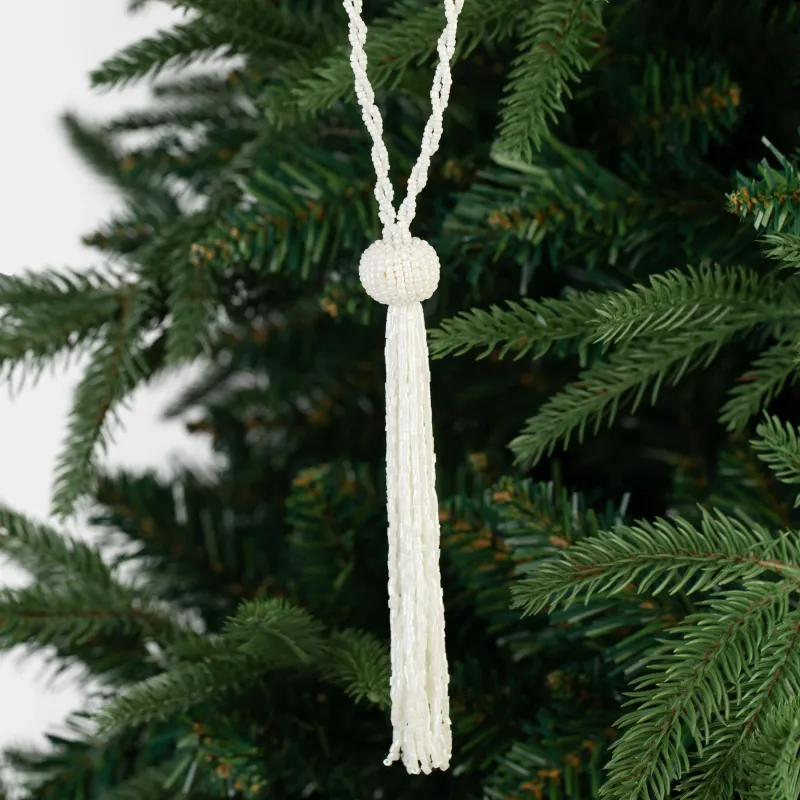 Игрушка елочная, 16 см, с кисточкой, бисер, белая, Шар, Ball tassel