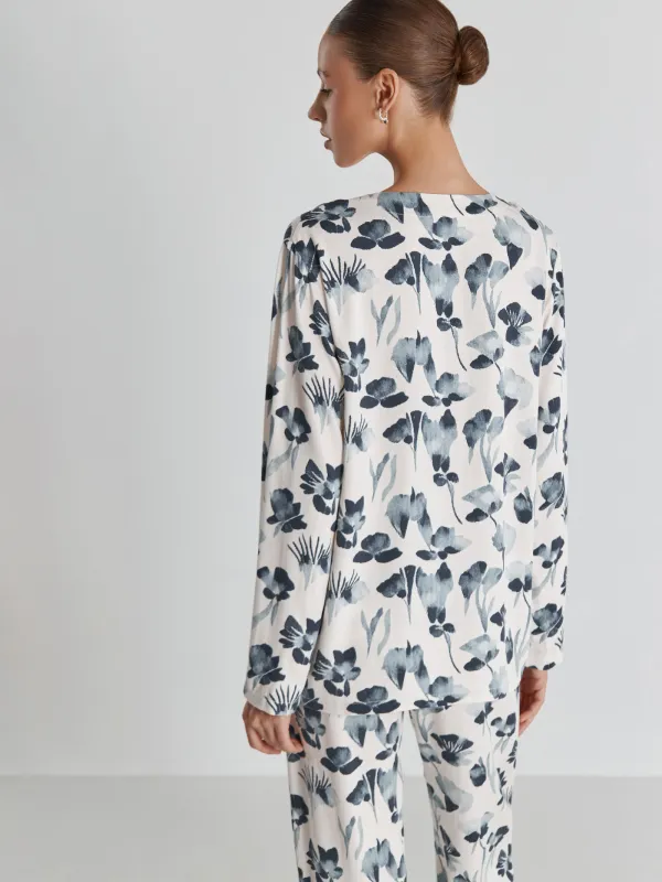 Рубашка женская, с длинным рукавом, вискоза, молочная, Синие цветы, Telia, image-3