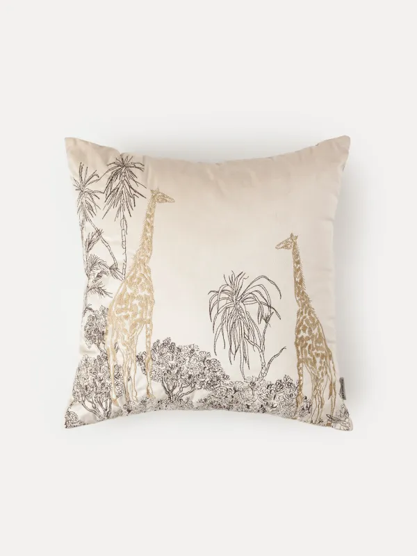 Подушка декоративная, 45х45 см, вельвет, песочная, Жирафы, Tropical oasis, image-0