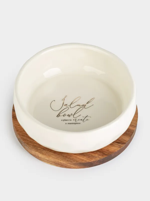 Салатник, 18х6 см, 890 мл, на подставке, керамика/дерево, молочный, Мятый эффект, Crumple kitchen, image-1