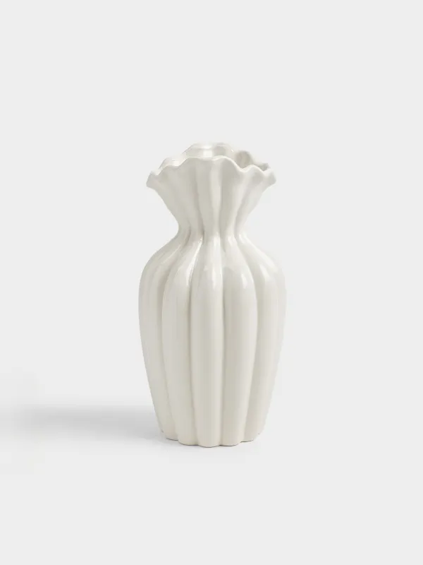 Ваза для цветов, 22 см, фарфор P, молочная, Изгибы, Crumple, image-0