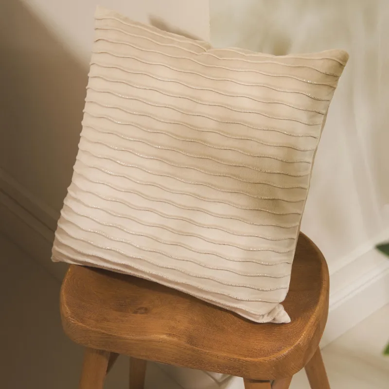 Подушка декоративная, 43х43 см, вельвет, молочно-серебристая, Волны, Abstract