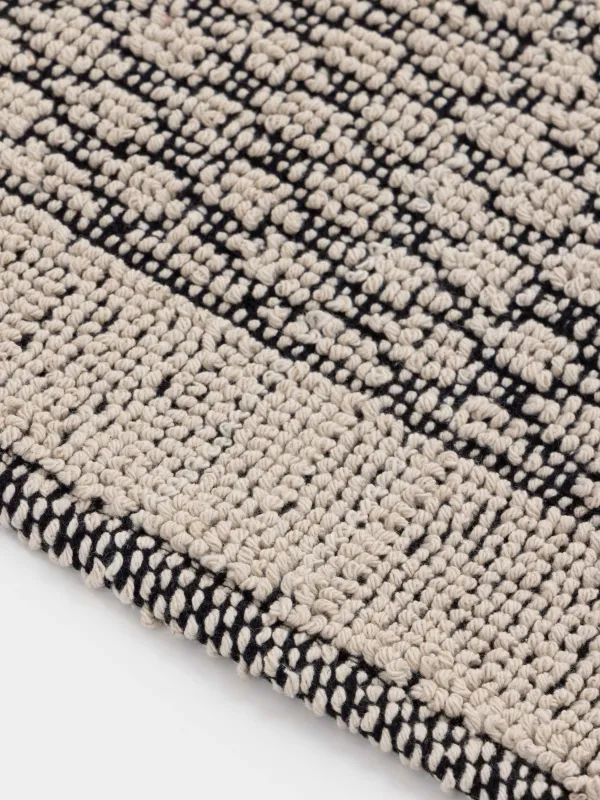 Коврик, 50х80 см, с бахромой, противоскользящий, хлопок, бежево-черный, Ромбы, Rhombic, image-1