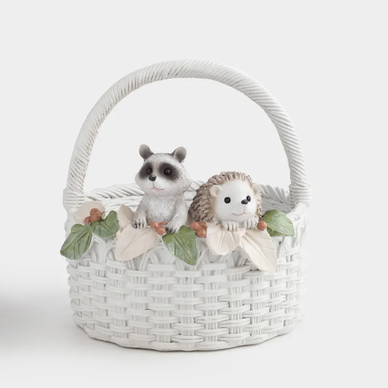 Ваза декоративная, 20х21 см, с ручкой, полирезин, белая, Енот и еж на корзине, Slight frost