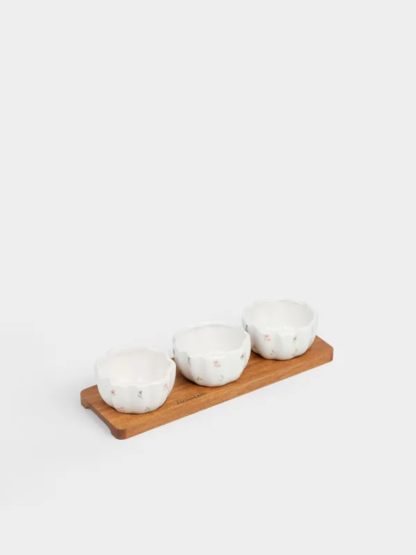 Набор для закусок, 3 пр, на подставке, керамика/дерево, белый, Нежные цветы, El floria, image-0