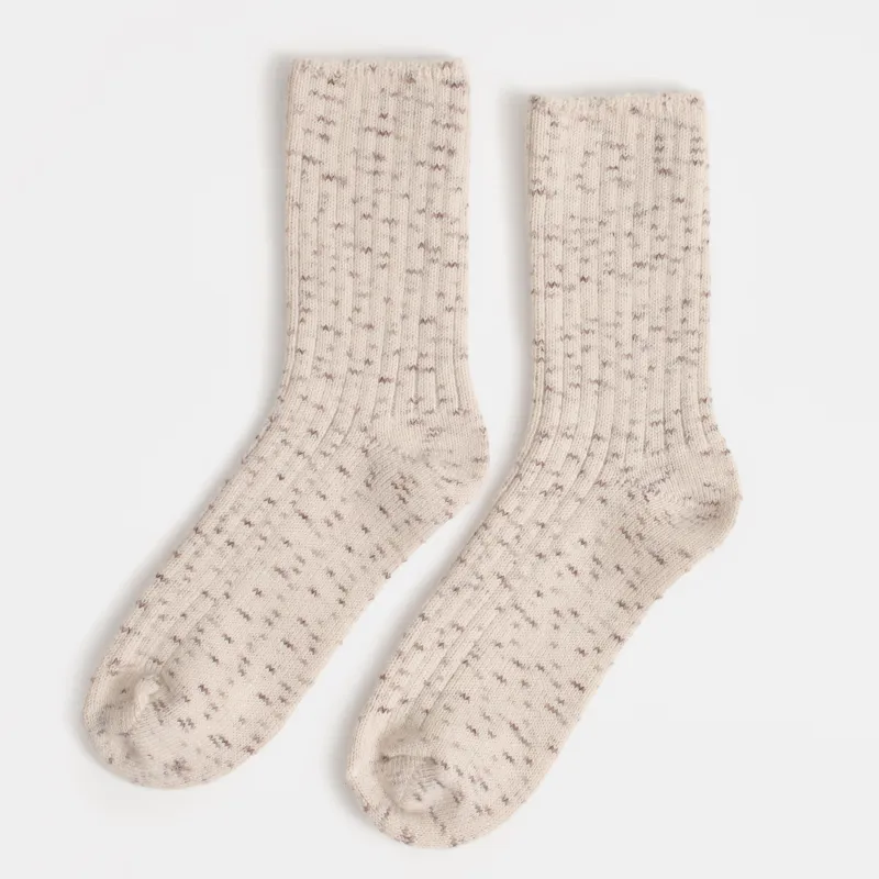 Носки в рубчик и крапинку, Pleasantly