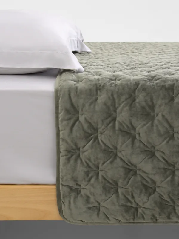 Покрывало, 220x240 см, стеганое, вельвет/микрофибра, зеленое, Линии, Stitch velvet, image-2