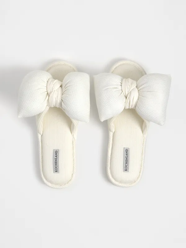 Тапочки женские, Extensive bow, image-1