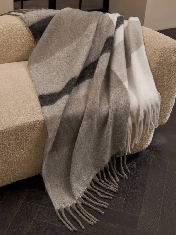 Плед, 150х170 см, с бахромой, акрил, серо-бежевый, Клетка, Hazel, image-2