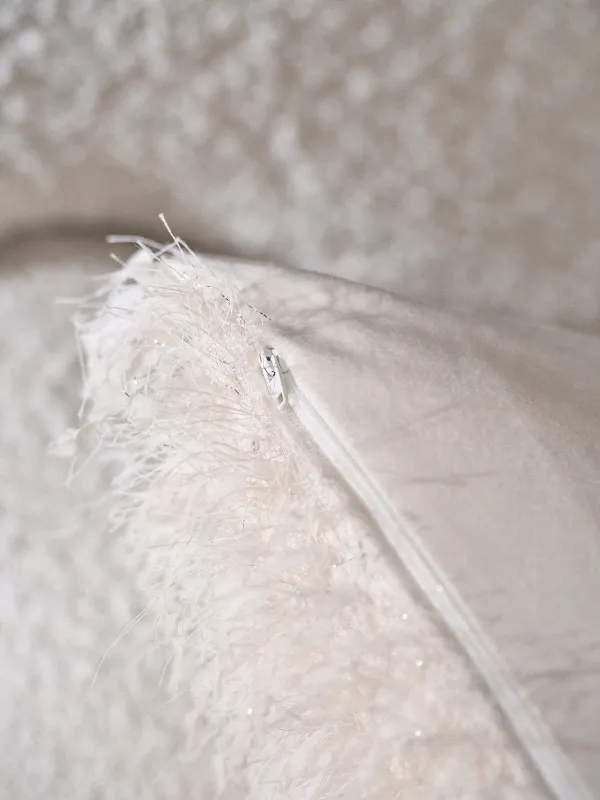 Подушка декоративная, 45х45 см, искусственный мех/вельвет, молочная, Перья, Downy, image-5