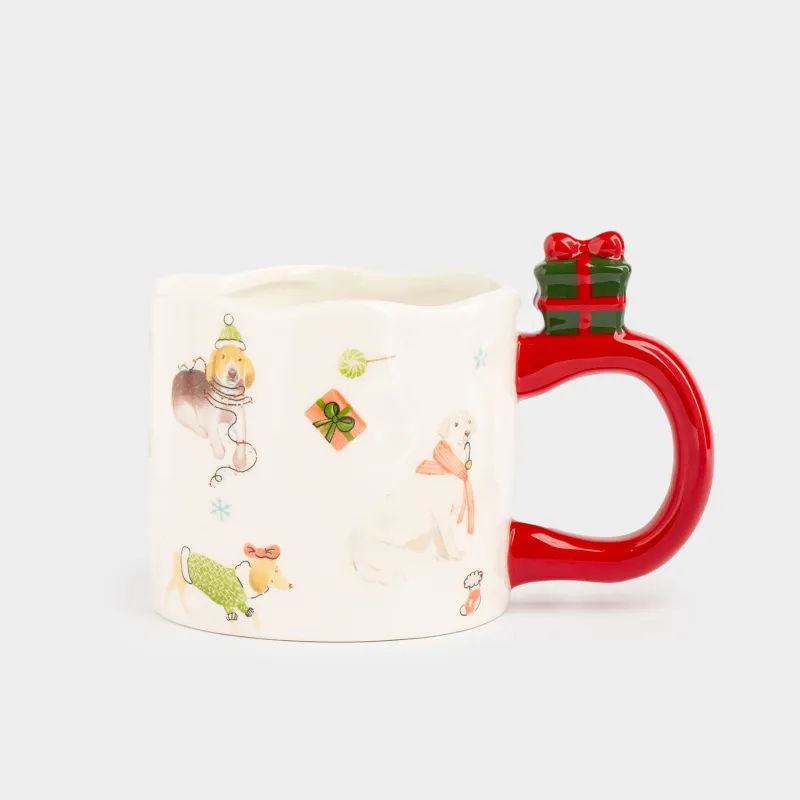 Кружка, 370 мл, керамика, молочно-красная, Собаки с подарками, Christmas dog