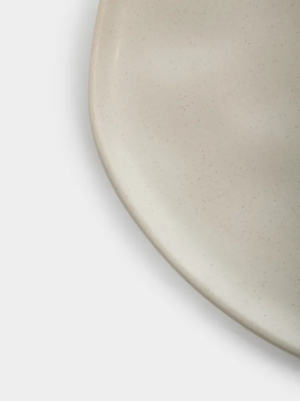 Тарелка обеденная, 27 см, керамика K, бежевая, Мятый эффект, Crumple creme, image-2