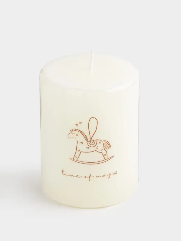 Свеча, 7х9 см, цилиндрическая, молочная, Лошадка, Antique horse, image-1