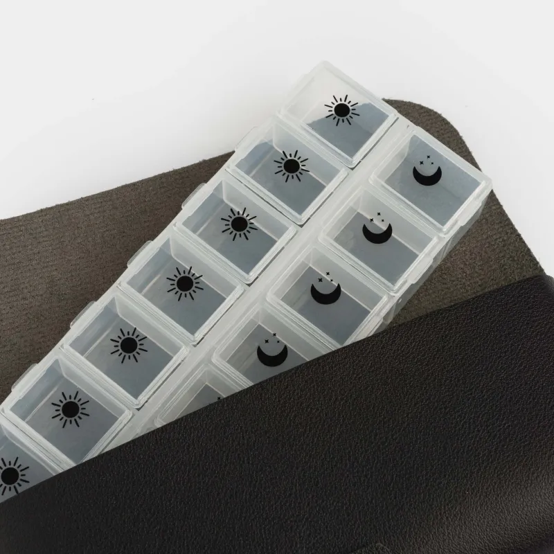 Органайзер для таблеток, 17х8 см, с чехлом, искусственная кожа/пластик, черный, Compact black, image-1