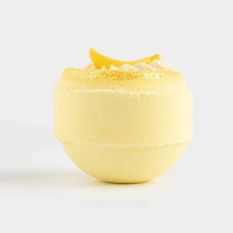 Бомбочка для ванны, 130 гр, с игрушкой, желтая, Бананы, Fruits spa, image-1