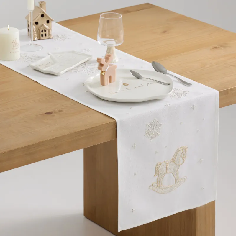 Дорожка настольная, 40х160 см, полиэстер, молочная, Лошадка, Snow horse