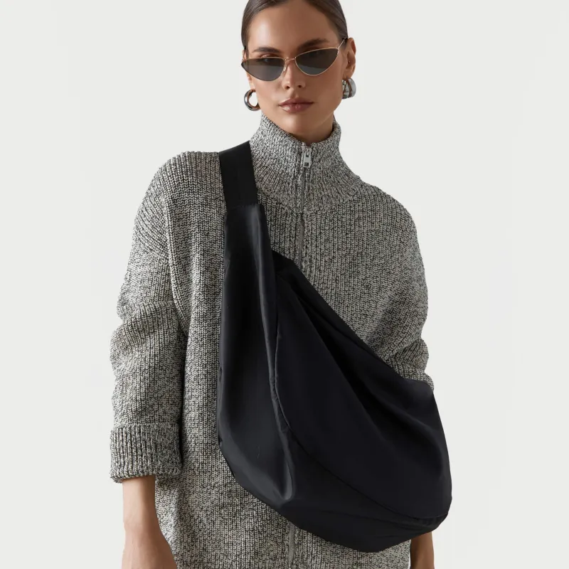 Сумка, 24х40 см, с регулируемым ремешком, полиэстер, черная, Force sport