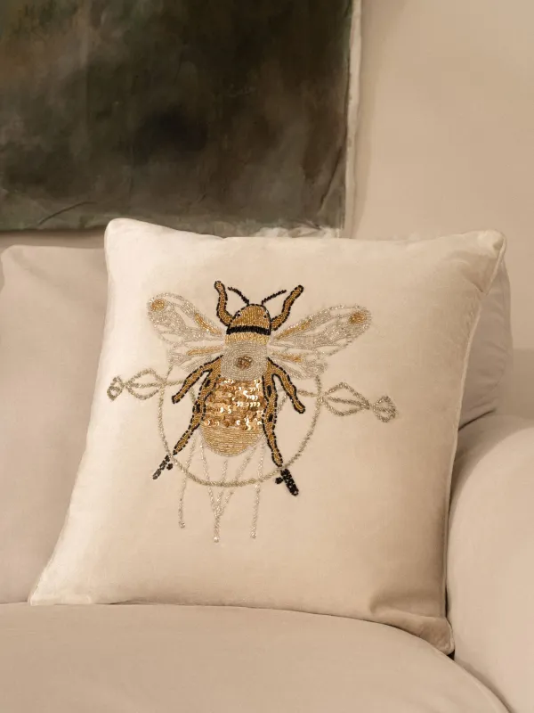 Подушка декоративная, 50х50 см, вельвет/бисер, молочная, Шмель, Bugs, image-3