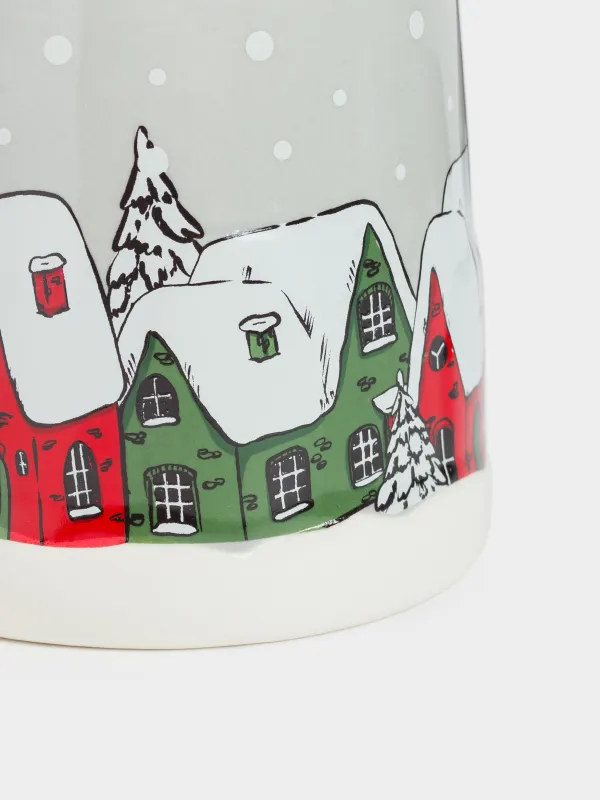 Кружка, 350 мл, с крышкой, фарфор N, серо-зеленая, Дома в снежном лесу, Forest house, image-3