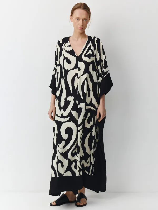 Платье женское, макси, единый размер, с длинным рукавом, вискоза/полиэстер К, черно-белое, Emarita, image-1